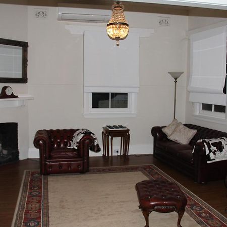 Mentor Chambers Apartment Bed & Breakfast Уест Уайлонг Екстериор снимка