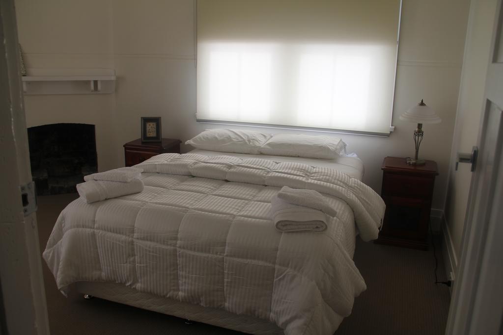 Mentor Chambers Apartment Bed & Breakfast Уест Уайлонг Стая снимка